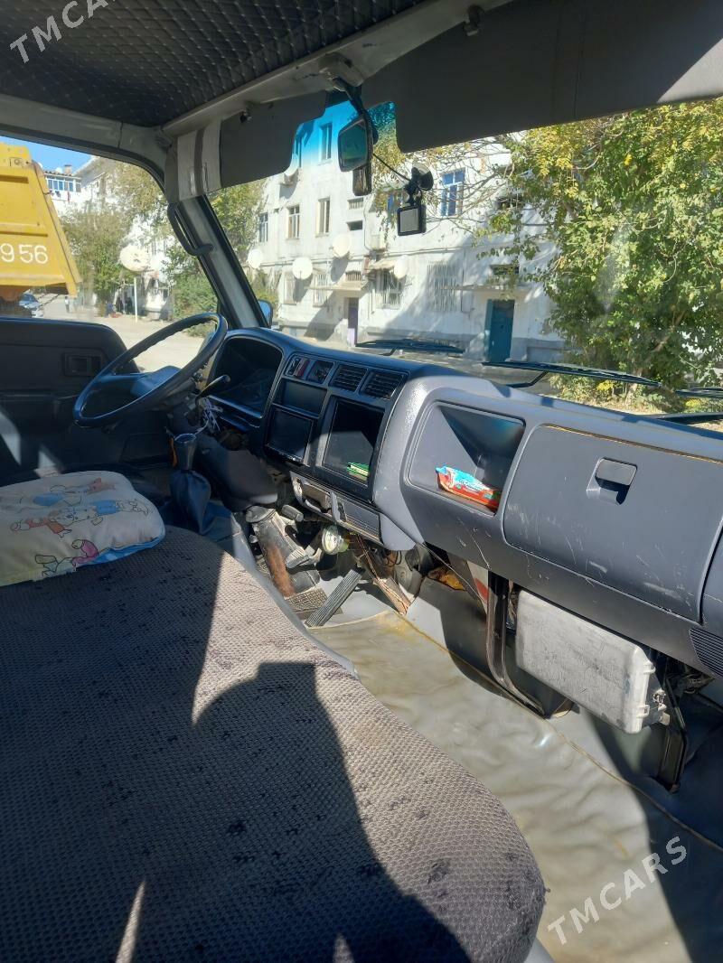 Toyota Dyna 1998 - 160 000 TMT - Balkanabat - img 5