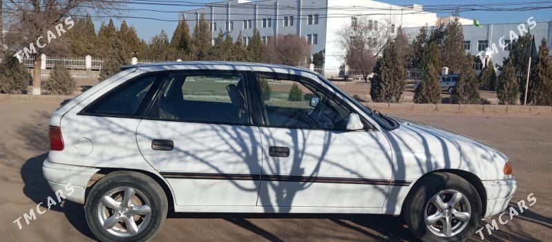 Opel Astra 1993 - 45 000 TMT - Şabat etr. - img 2