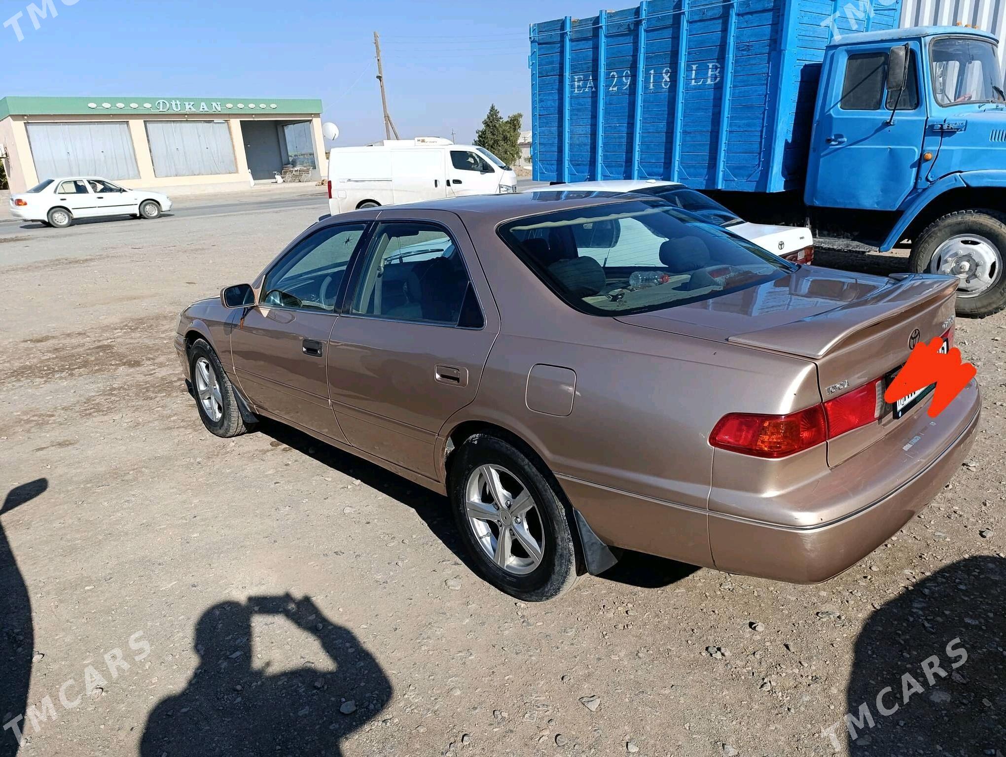 Toyota Camry 2000 - 140 000 TMT - Койтендаг - img 2
