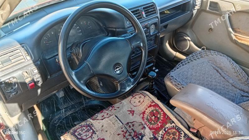 Opel Vectra 1993 - 23 000 TMT - Керки - img 5