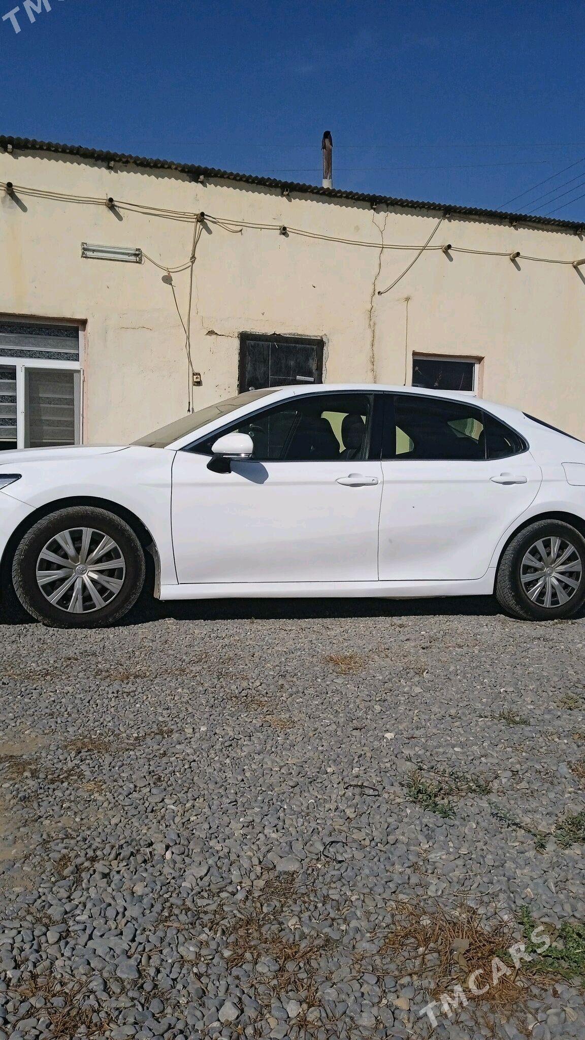 Toyota Camry Hybrid 2021 - 215 000 TMT - Aşgabat - img 4