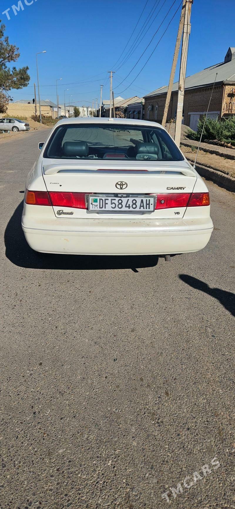 Toyota Camry 2001 - 145 000 TMT - Ýolöten - img 3