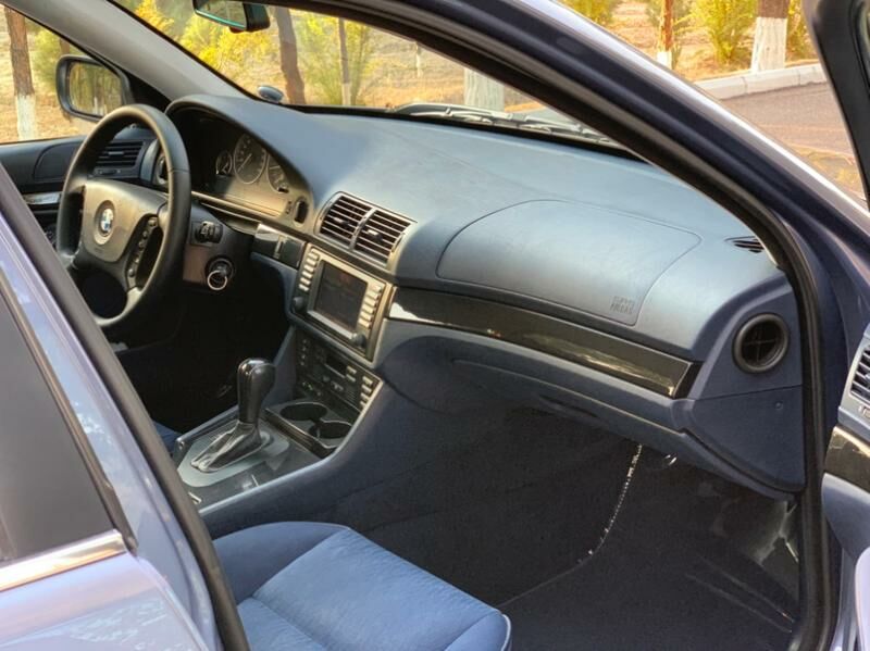 BMW E39 2002 - 195 000 TMT - Mary - img 3