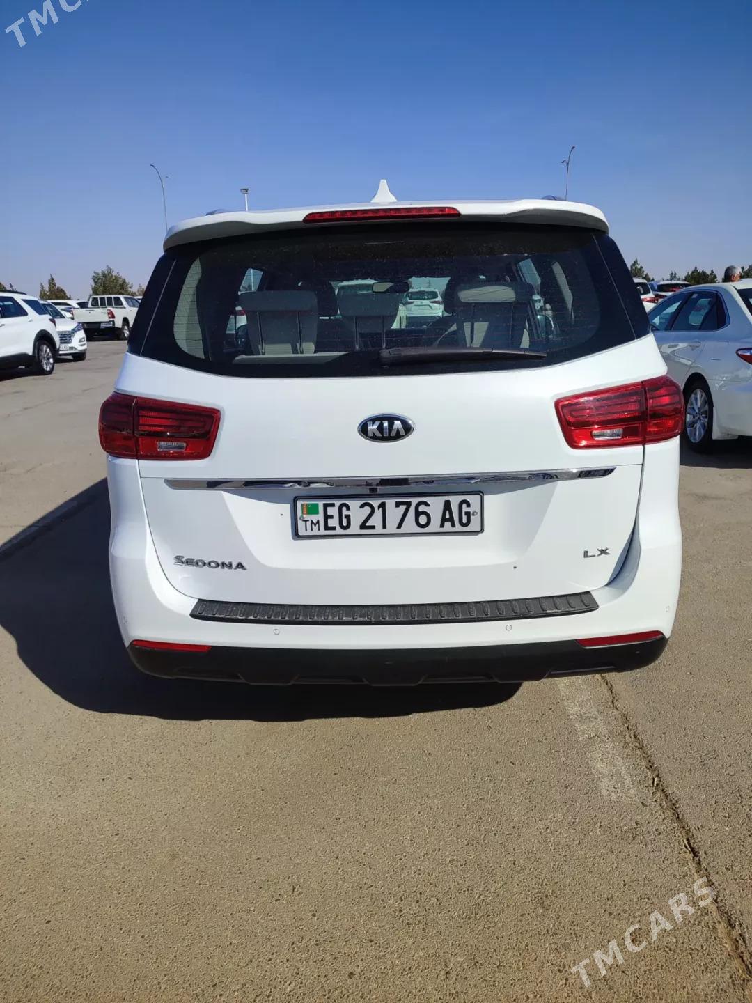 Kia Sedona 2020 - 330 000 TMT - Ашхабад - img 7