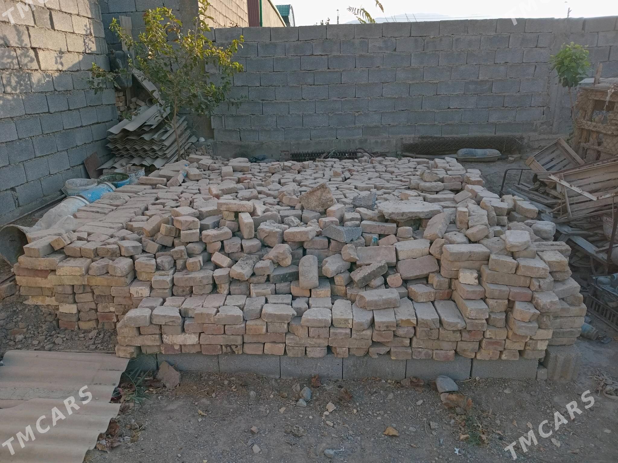 sary kerpiç - Büzmeýin - img 2