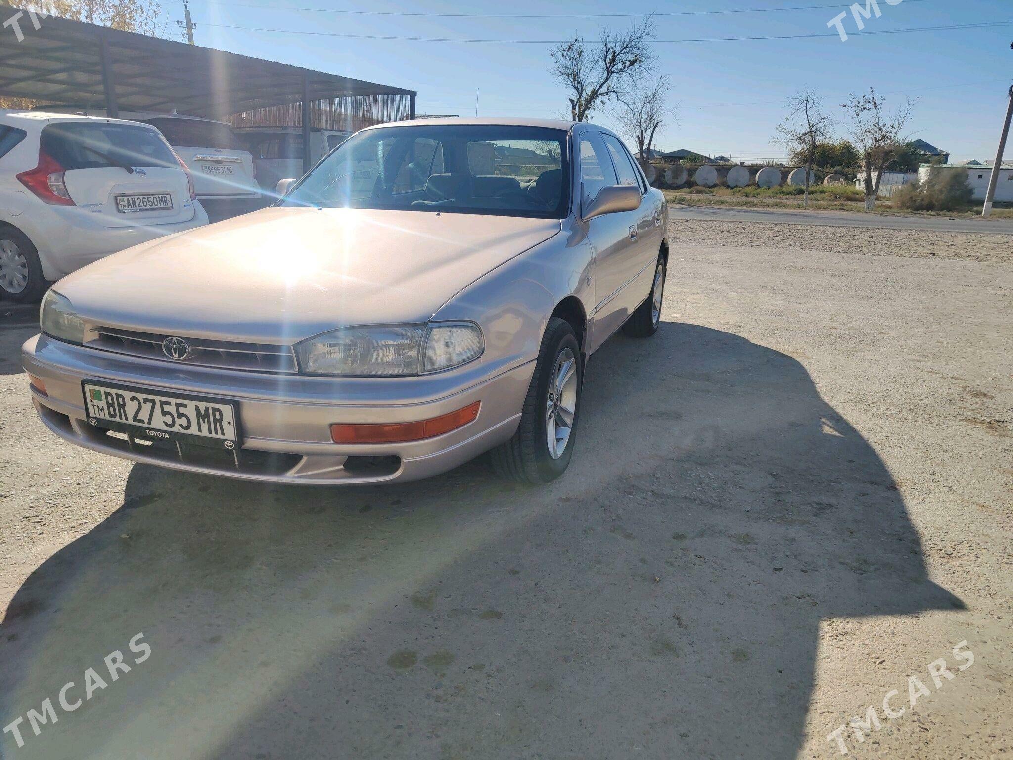 Toyota Camry 1993 - 92 000 TMT - Мары - img 3