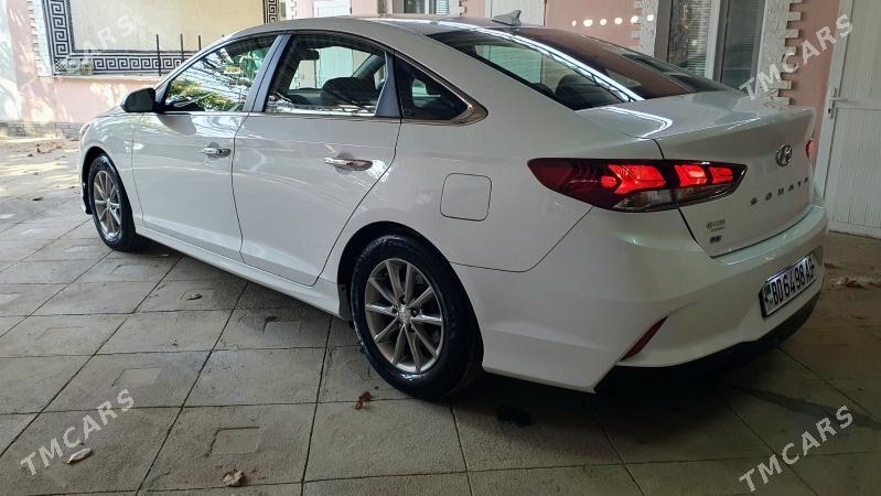 Hyundai Sonata 2018 - 210 000 TMT - Podwoýski köç. (Bitarap Türkmenistan şaýoly) - img 6