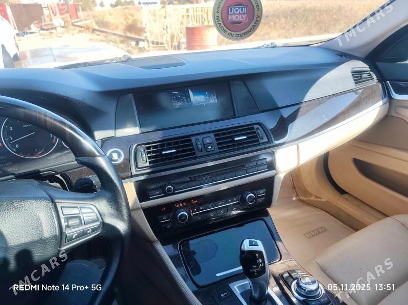 BMW F10 2011 - 240 000 TMT - Ýolöten - img 4