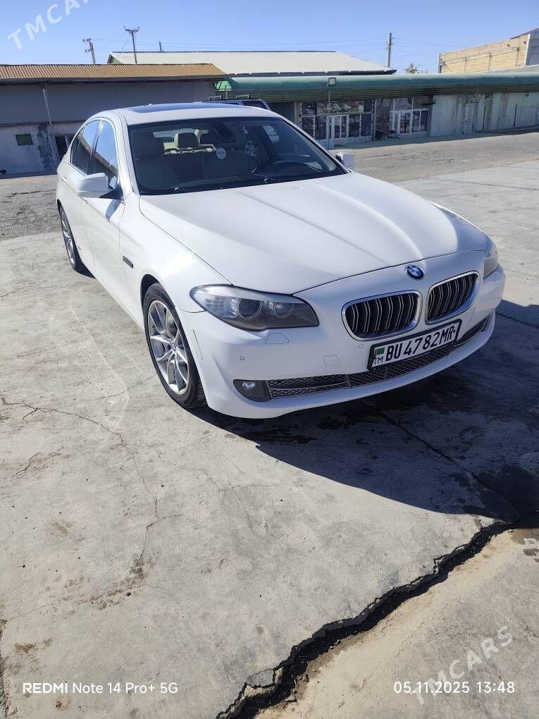 BMW F10 2011 - 240 000 TMT - Ýolöten - img 2