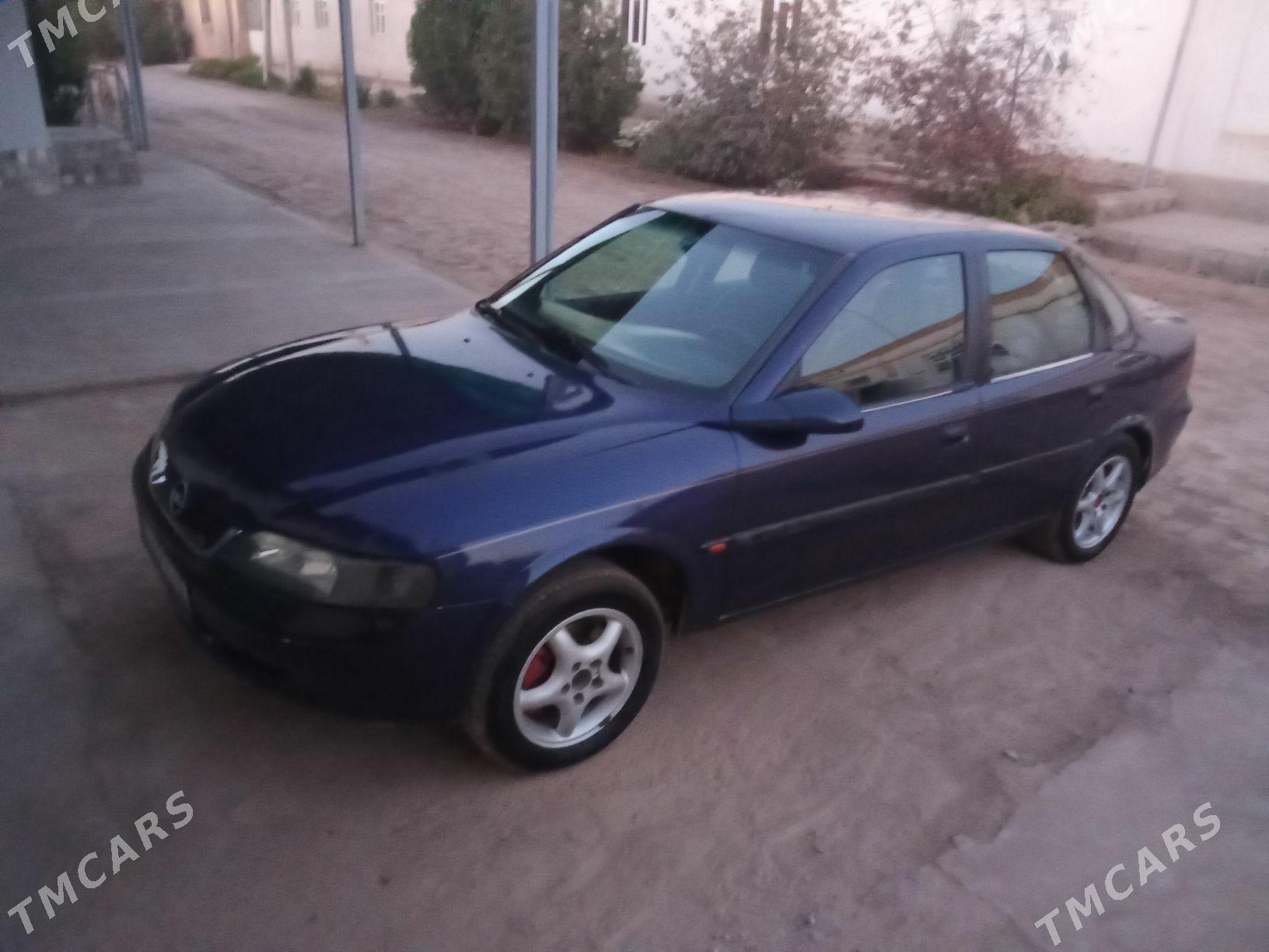 Opel Vectra 1997 - 50 000 TMT - Гурбансолтан Едже - img 1