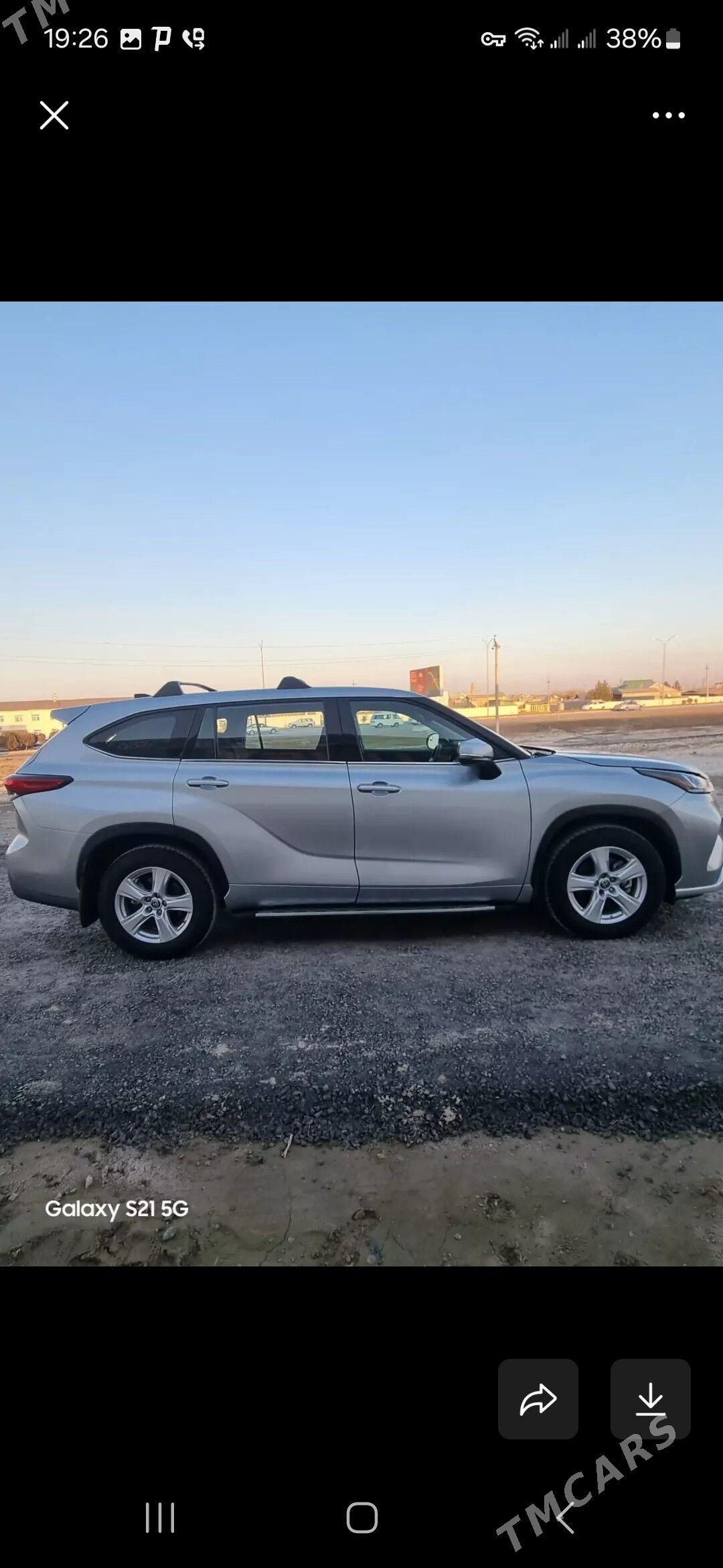 Toyota Highlander 2022 - 550 000 TMT - Теджен - img 3