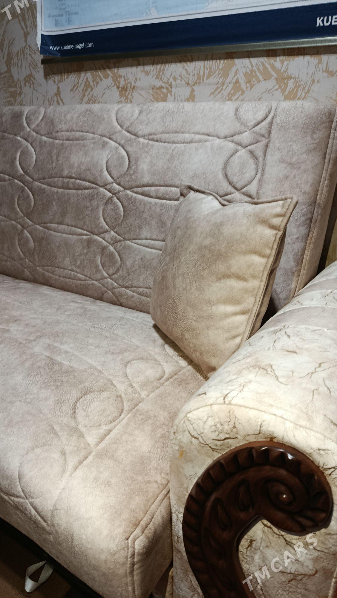 Diwan диван книжка, новый. - Aşgabat - img 4