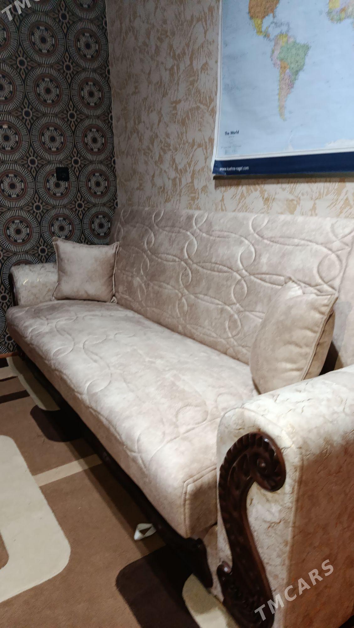 Diwan диван книжка, новый. - Aşgabat - img 3