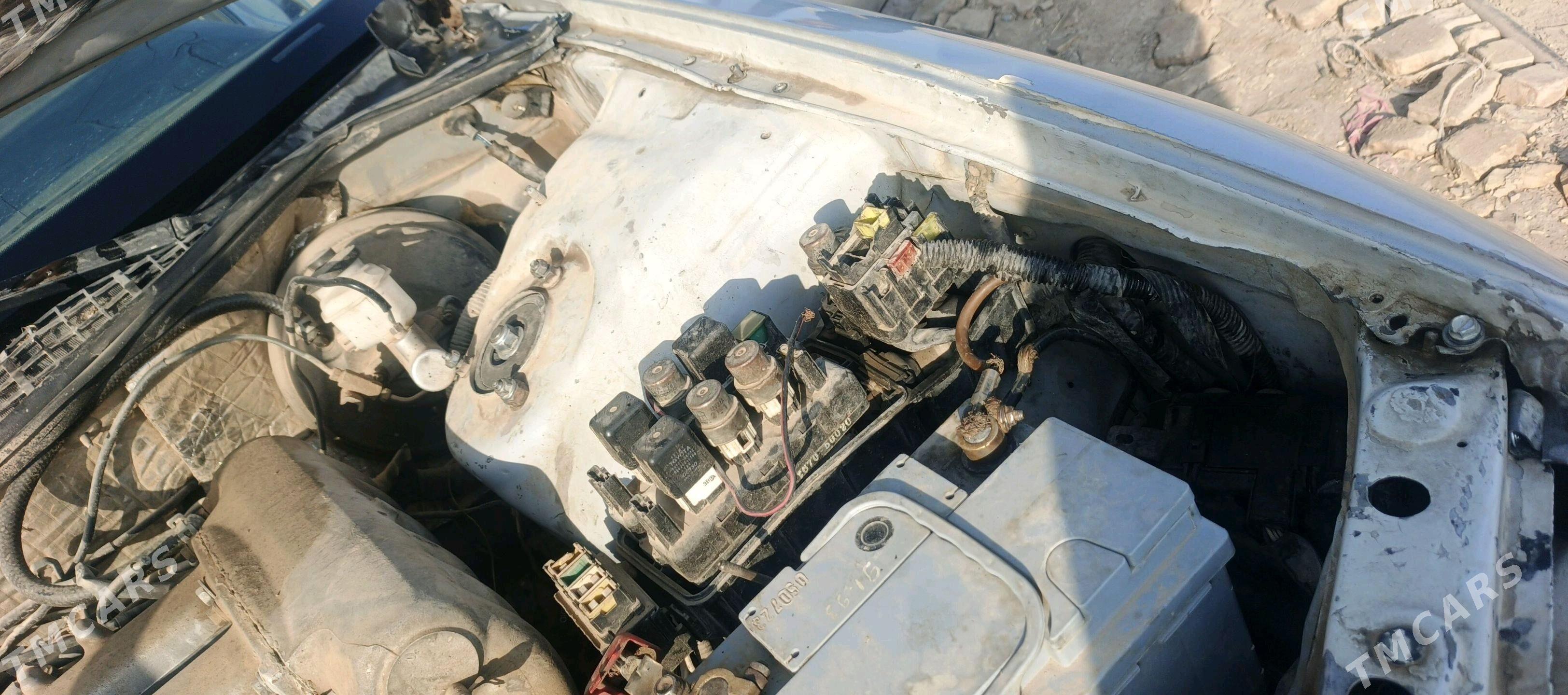 Lexus ES 250 1993 - 26 000 TMT - Халач - img 8