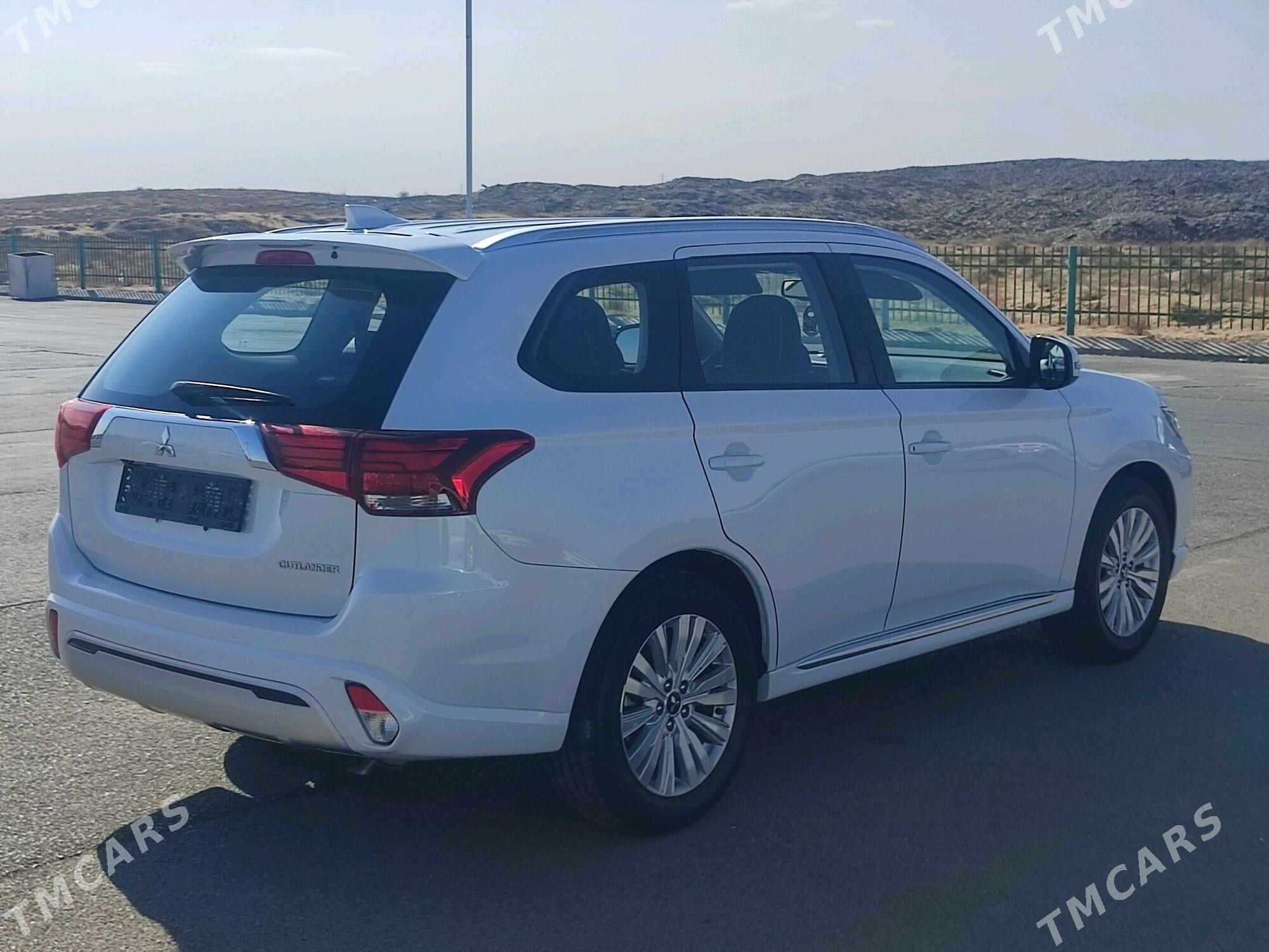 Mitsubishi Outlander 2023 - 305 000 TMT - Akdepe - img 7