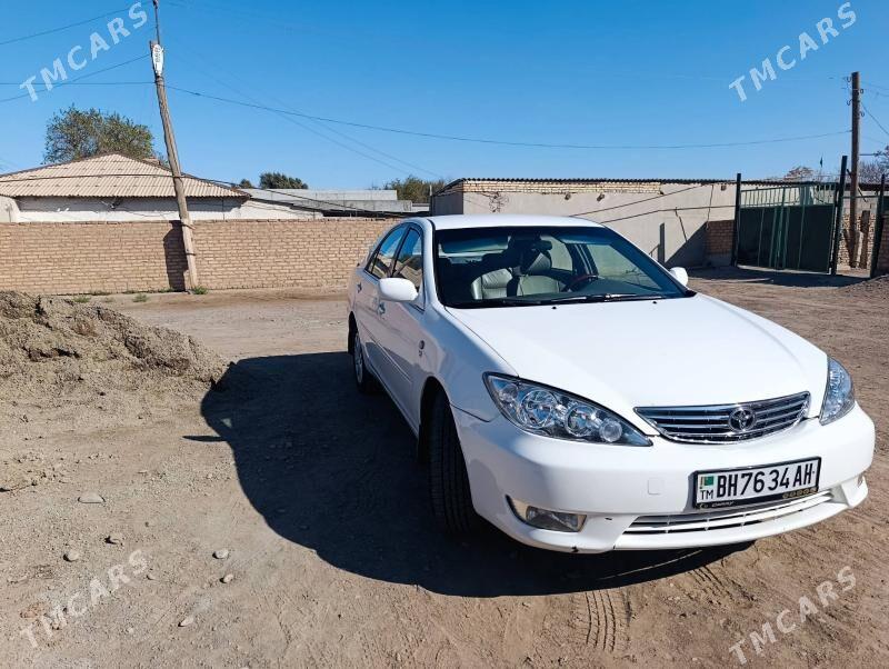Toyota Camry 2005 - 160 000 TMT - Sarahs - img 1