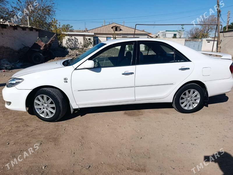 Toyota Camry 2005 - 160 000 TMT - Sarahs - img 2