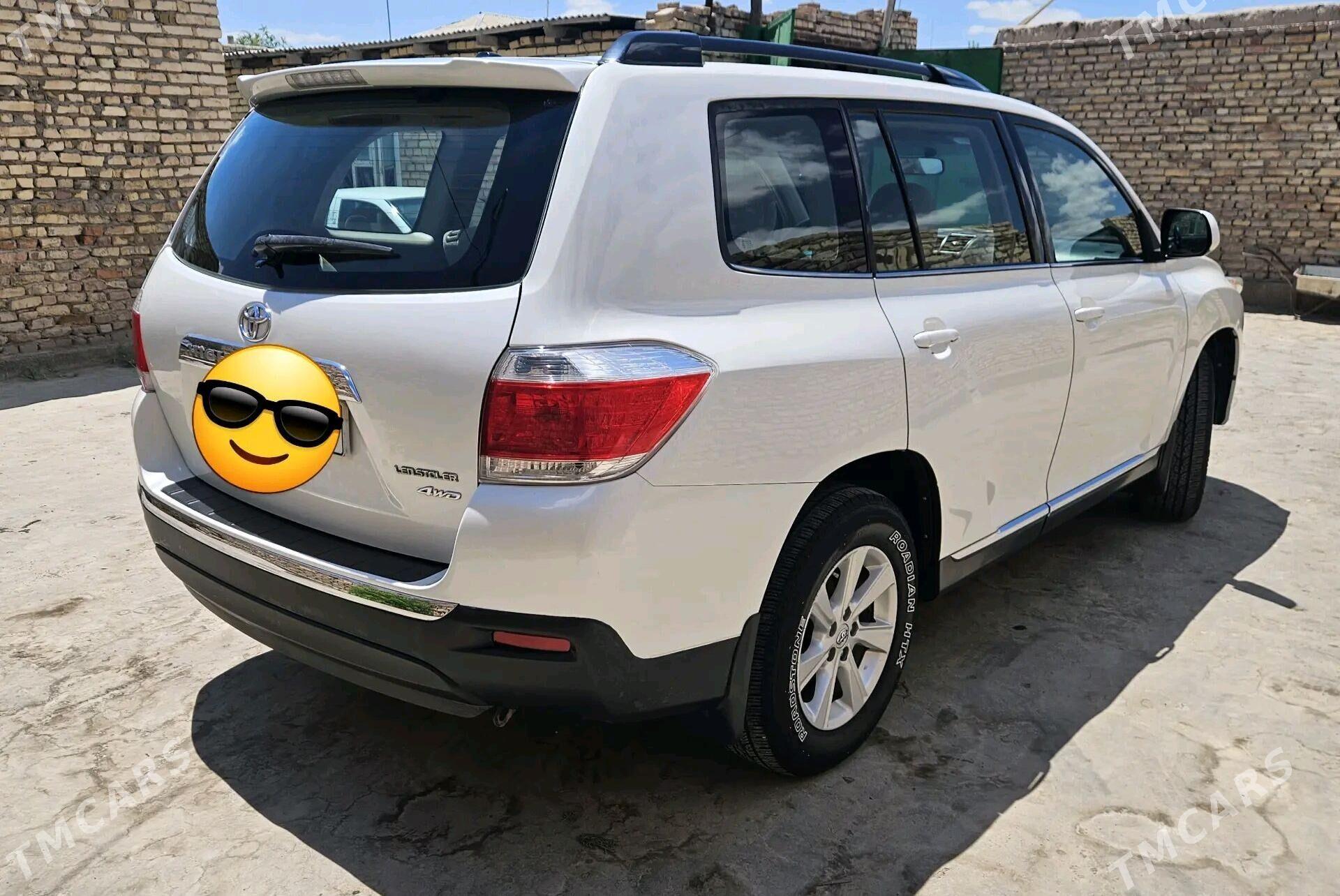 Toyota Highlander 2011 - 350 000 TMT - Köneürgenç - img 4