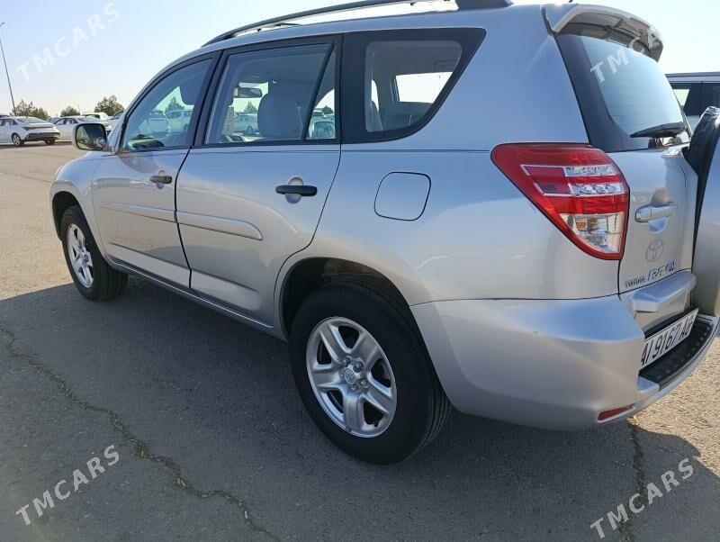 Toyota RAV4 2010 - 208 000 TMT - ул. Подвойского (Битарап Туркменистан шаёлы) - img 2