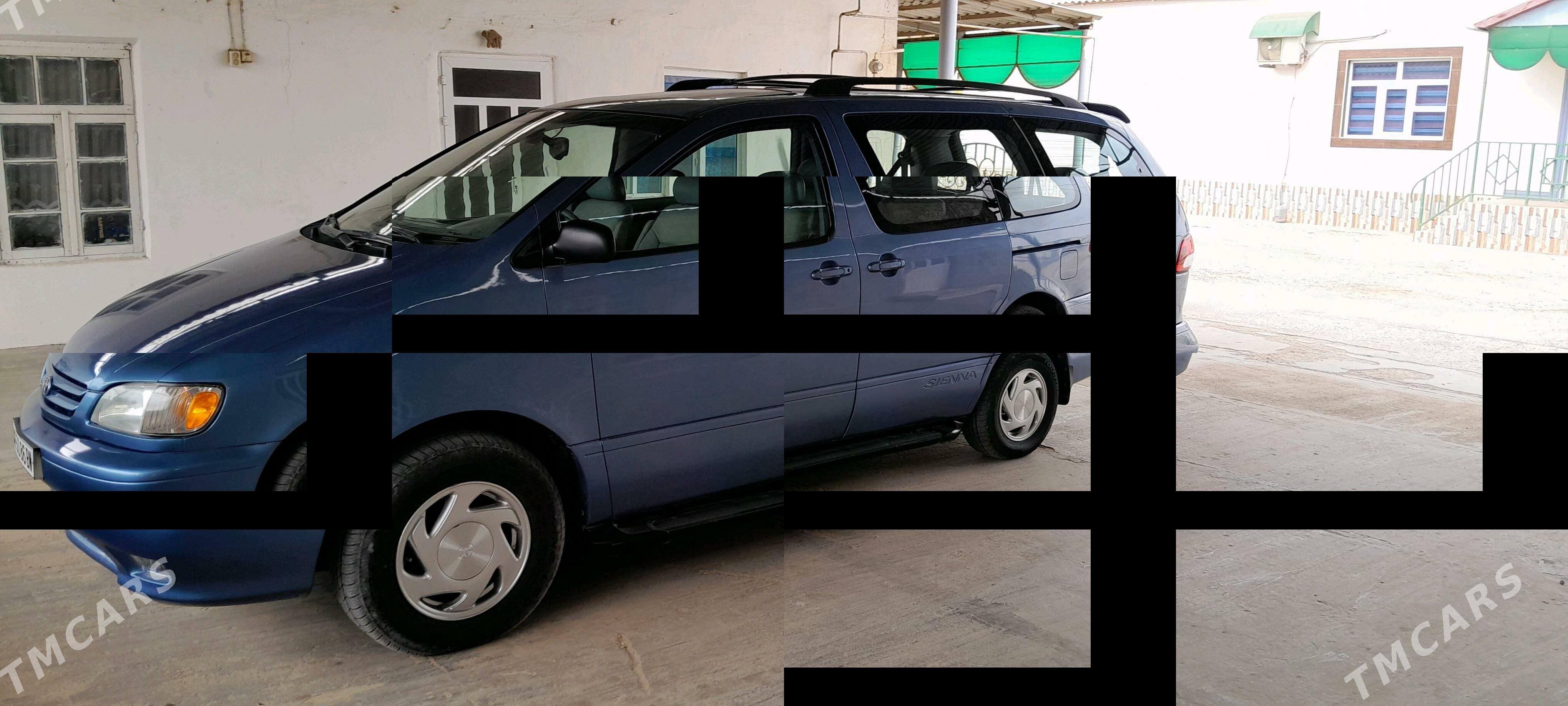 Toyota Sienna 2002 - 180 000 TMT - Etrek - img 7