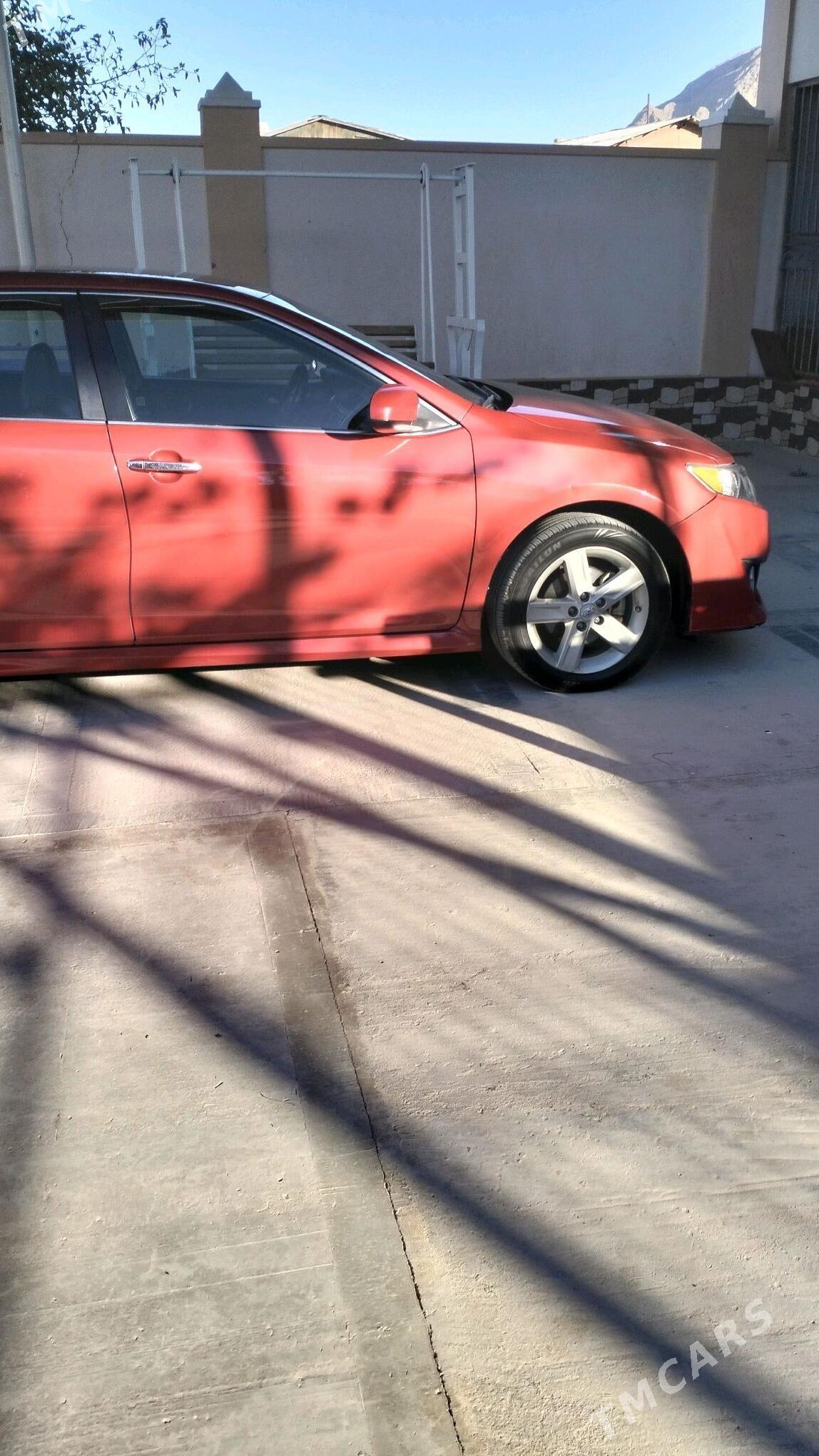 Toyota Camry 2011 - 200 000 TMT - Balkanabat - img 3