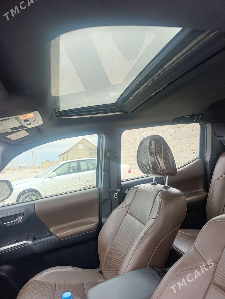 Toyota Tacoma 2018 - 350 000 TMT - Bäherden - img 7