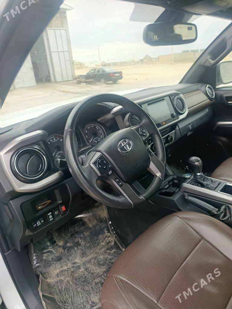 Toyota Tacoma 2018 - 350 000 TMT - Bäherden - img 2