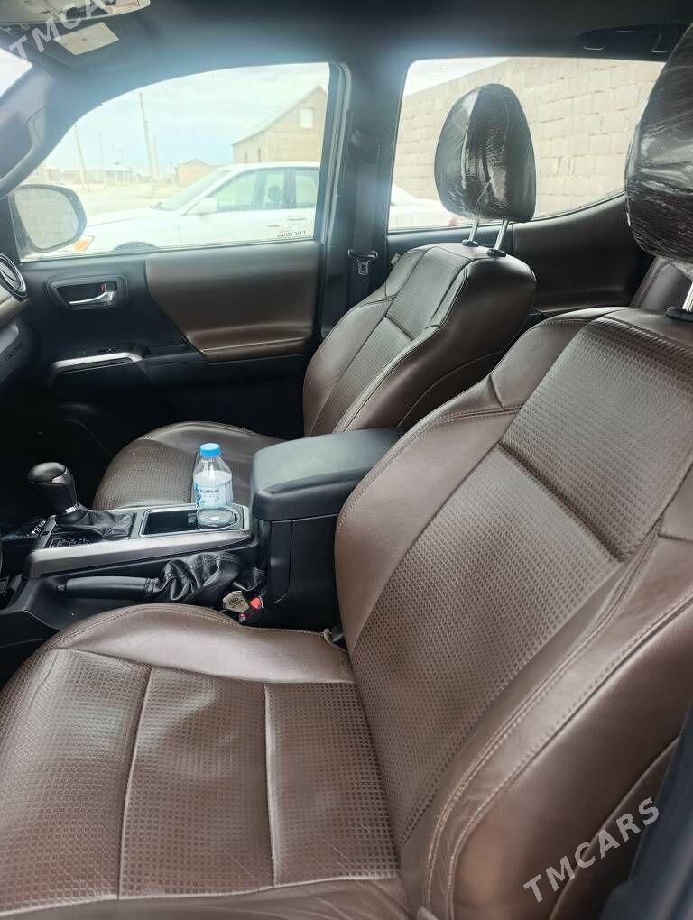 Toyota Tacoma 2018 - 350 000 TMT - Bäherden - img 1