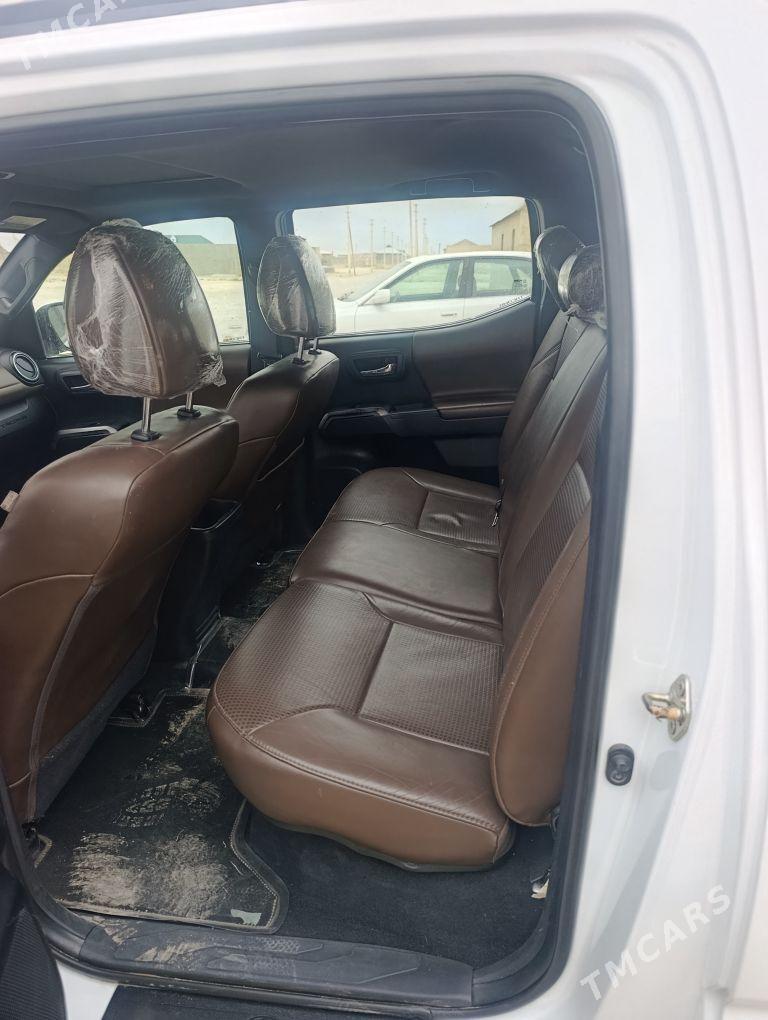 Toyota Tacoma 2018 - 350 000 TMT - Bäherden - img 5