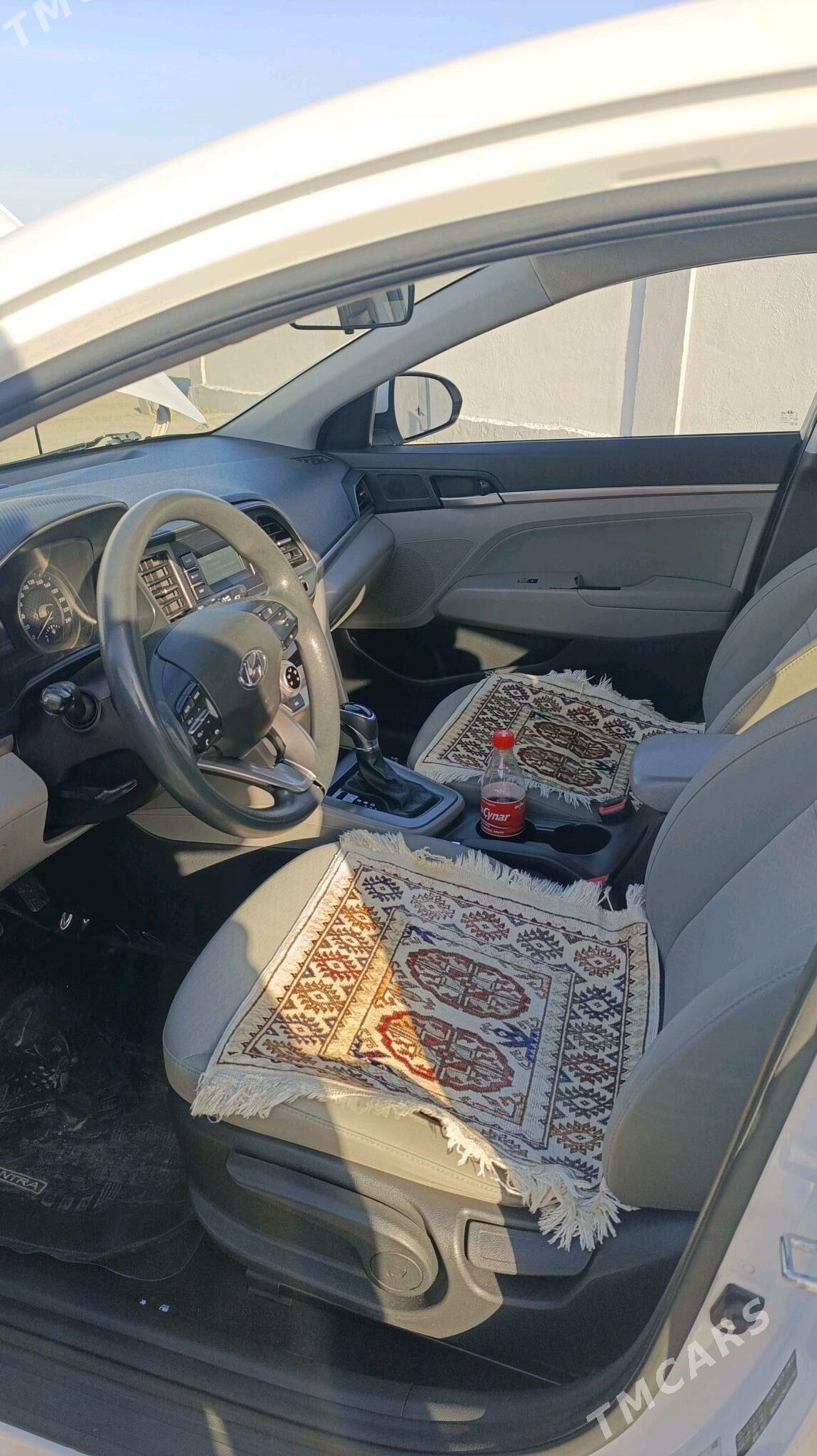 Hyundai Elantra 2019 - 240 000 TMT - Aşgabat - img 7