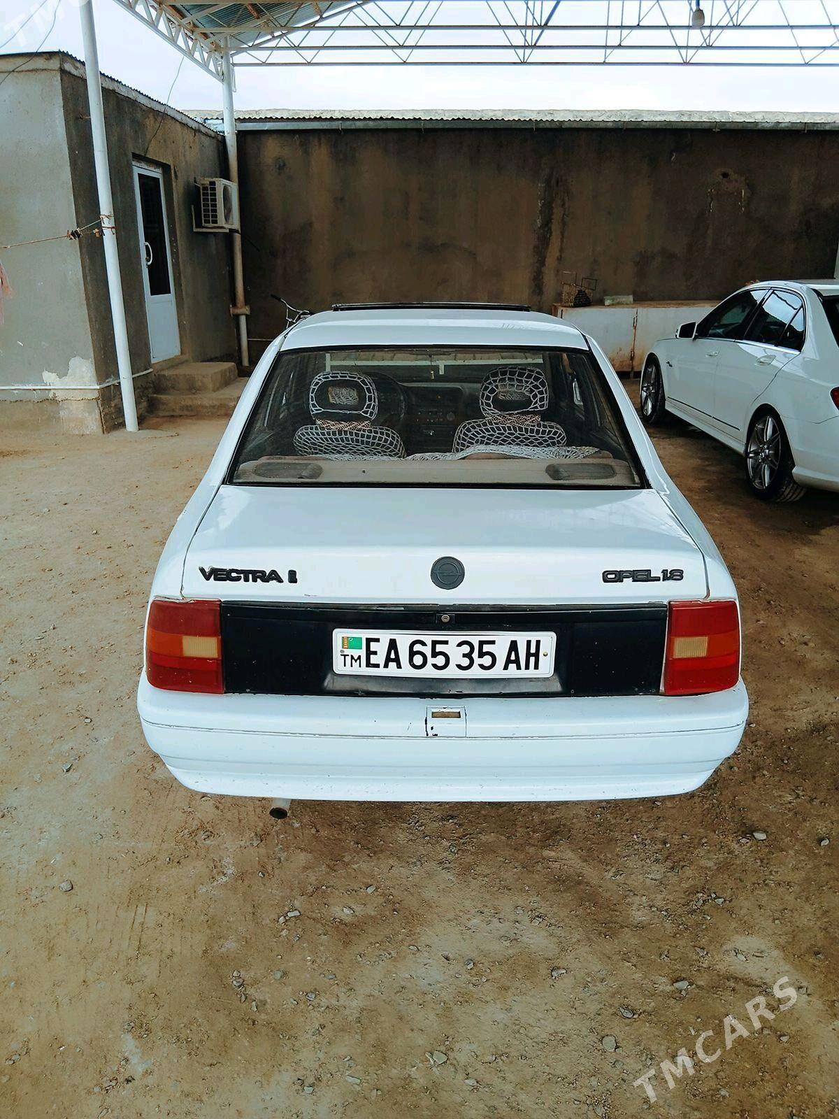 Opel Vectra 1992 - 34 000 TMT - Bäherden - img 3