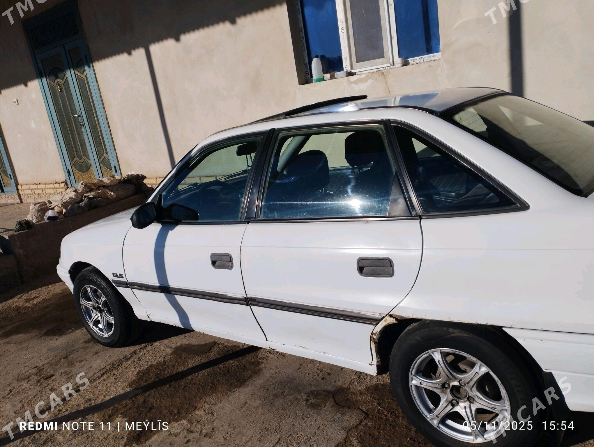 Opel Astra 1993 - 35 000 TMT - Gubadag - img 4