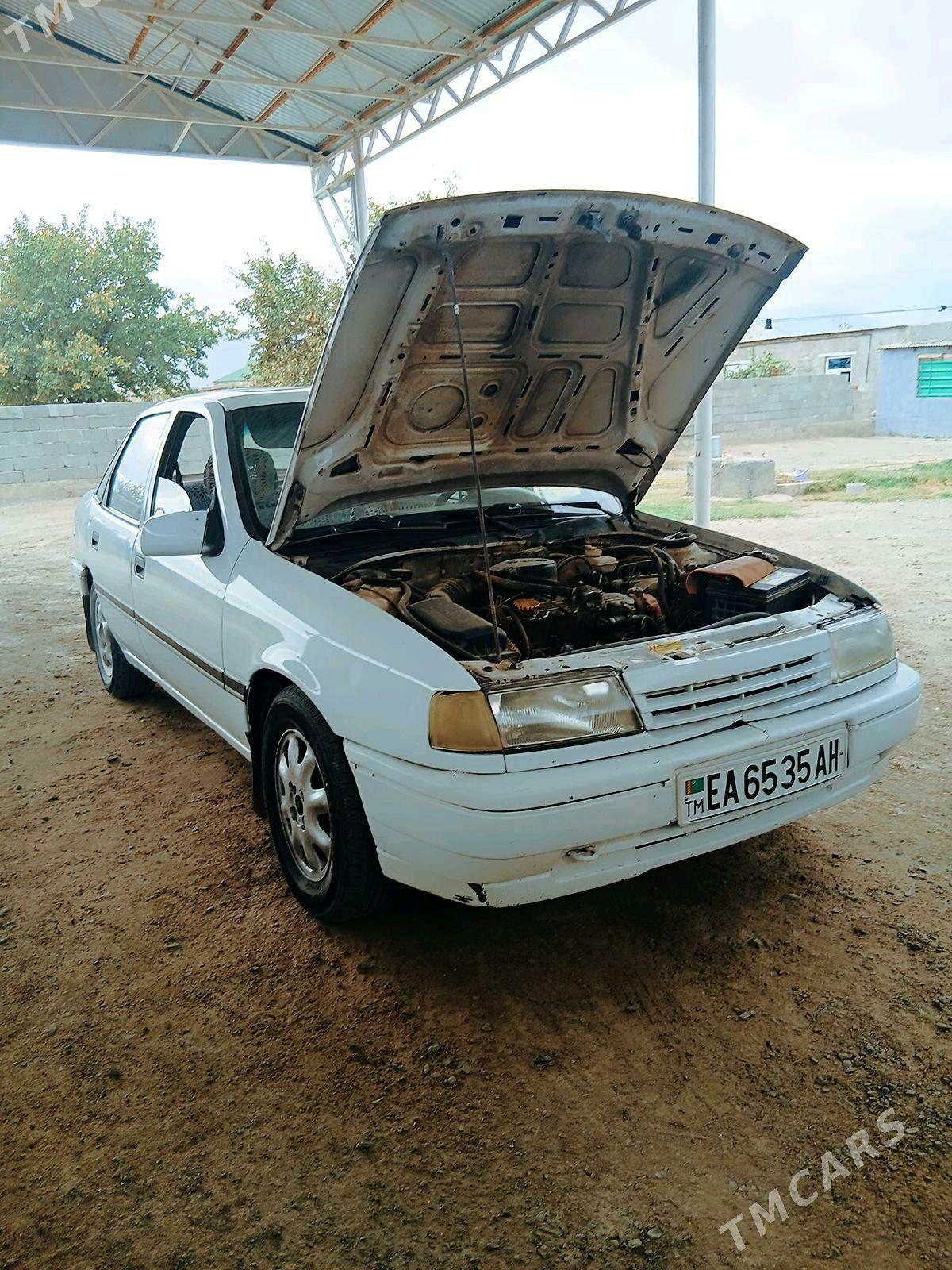 Opel Vectra 1992 - 34 000 TMT - Bäherden - img 4