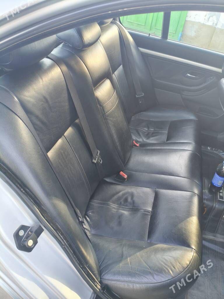 BMW E39 2003 - 125 000 TMT - Türkmenbaşy - img 7