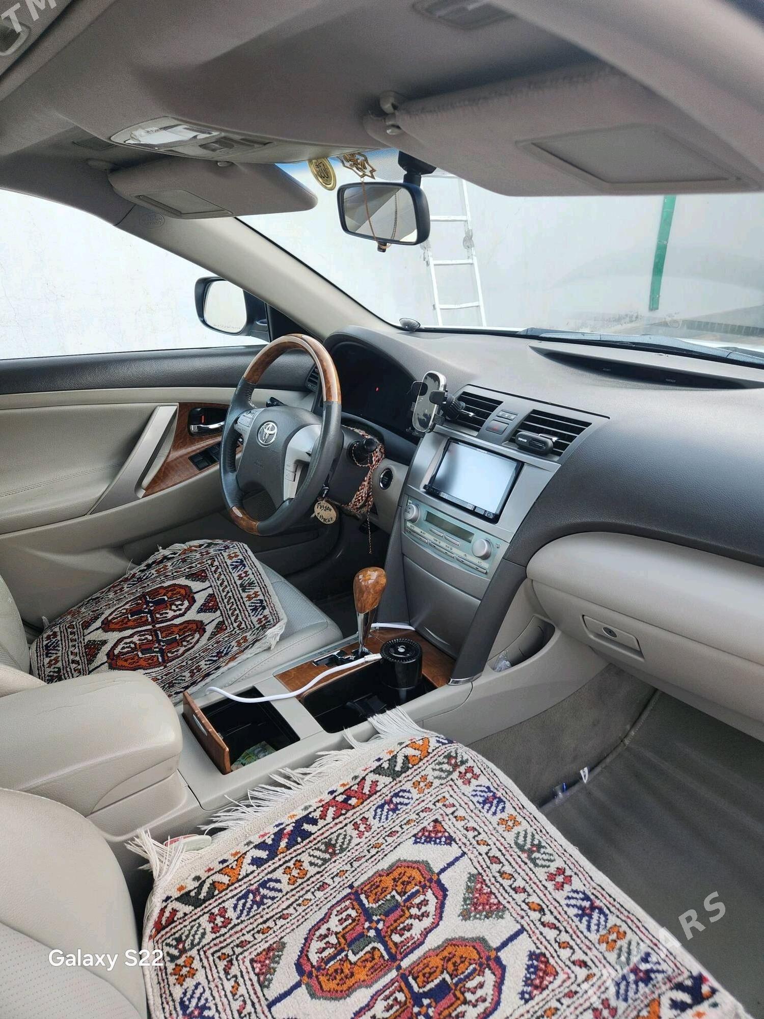 Toyota Aurion 2011 - 250 000 TMT - Kaka - img 2