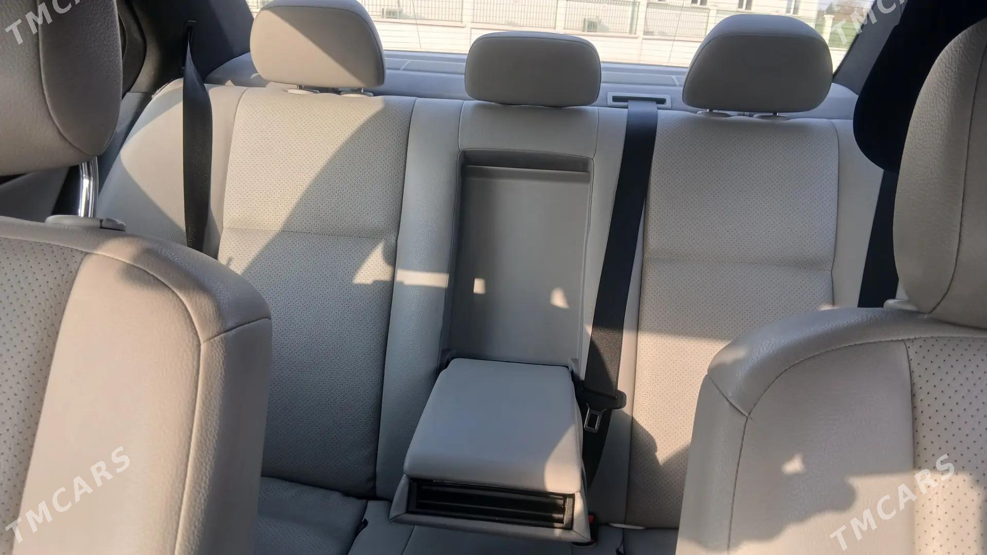 Mercedes-Benz C350 2010 - 220 000 TMT - Aşgabat - img 4