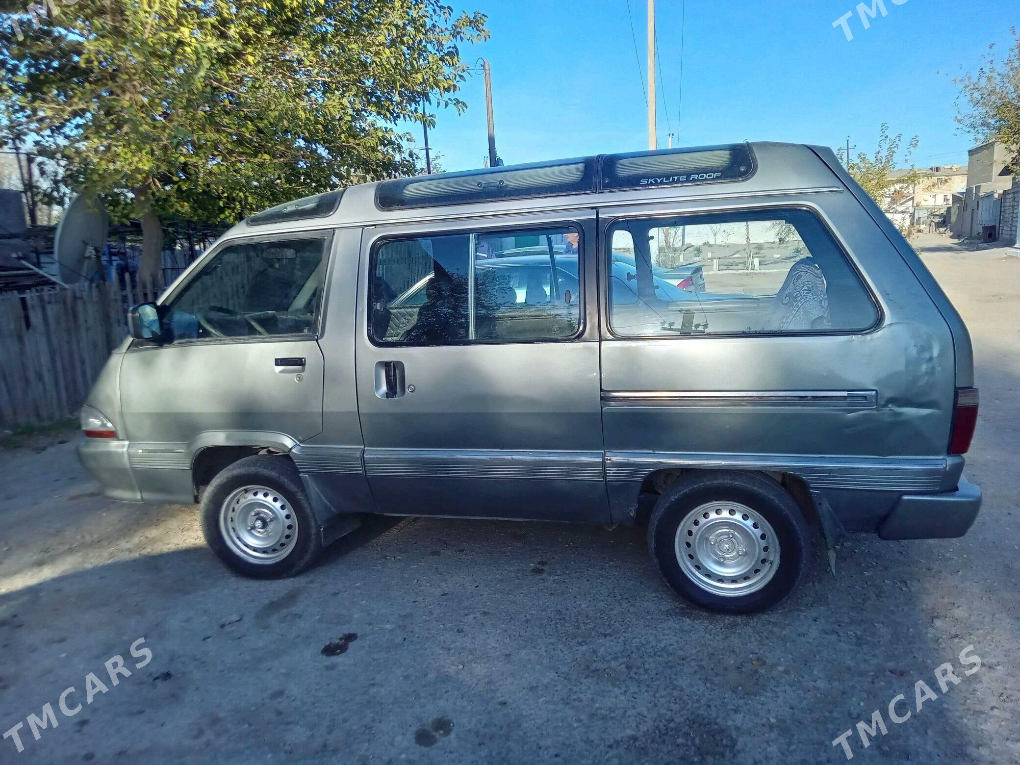 Toyota Town Ace 1989 - 30 000 TMT - Balkanabat - img 3