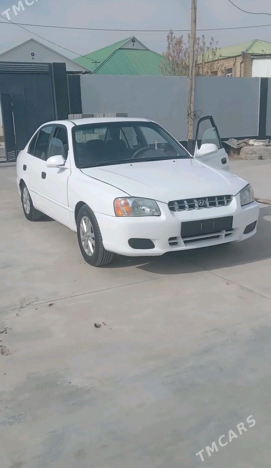 Hyundai Accent 2001 - 47 000 TMT - Büzmeýin - img 5