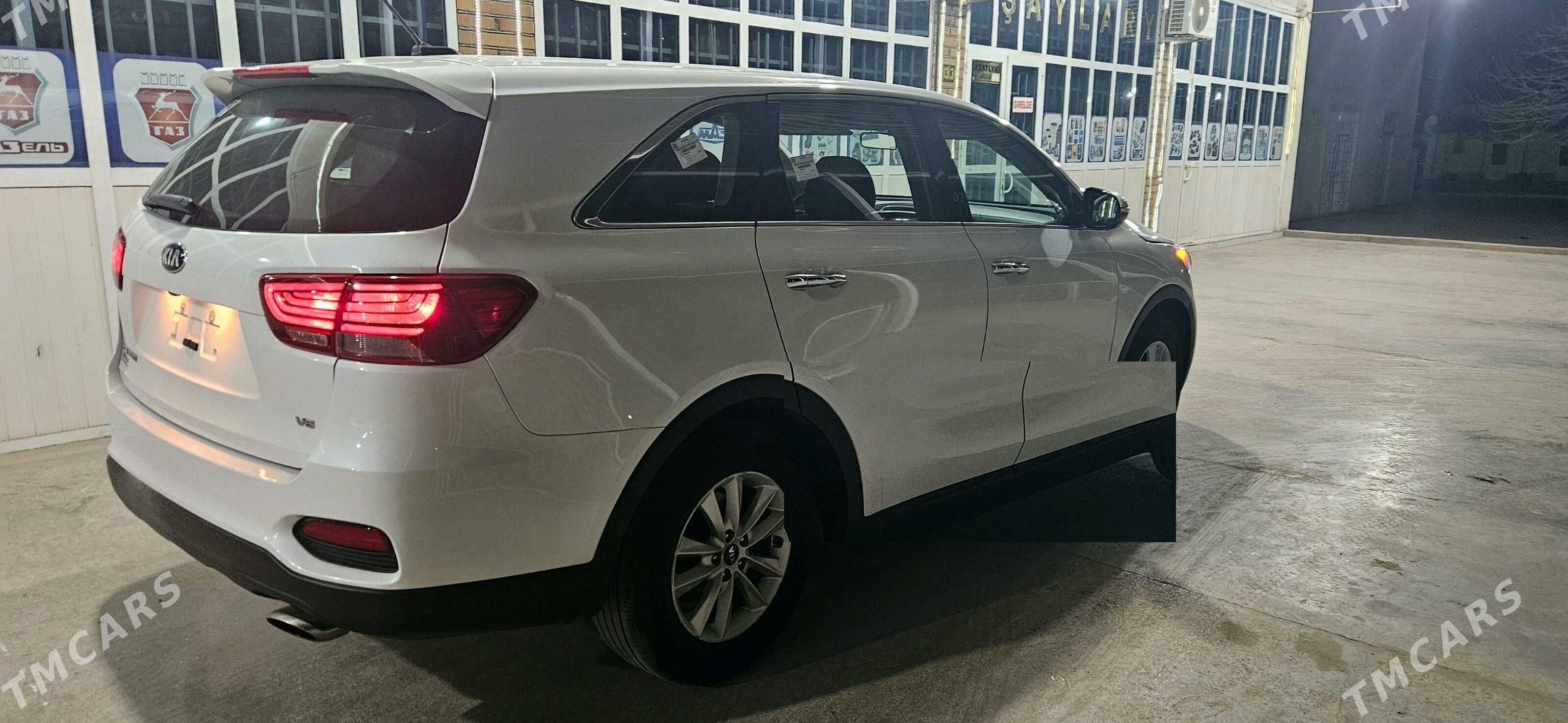 Kia Sorento 2020 - 300 000 TMT - Дашогуз - img 2