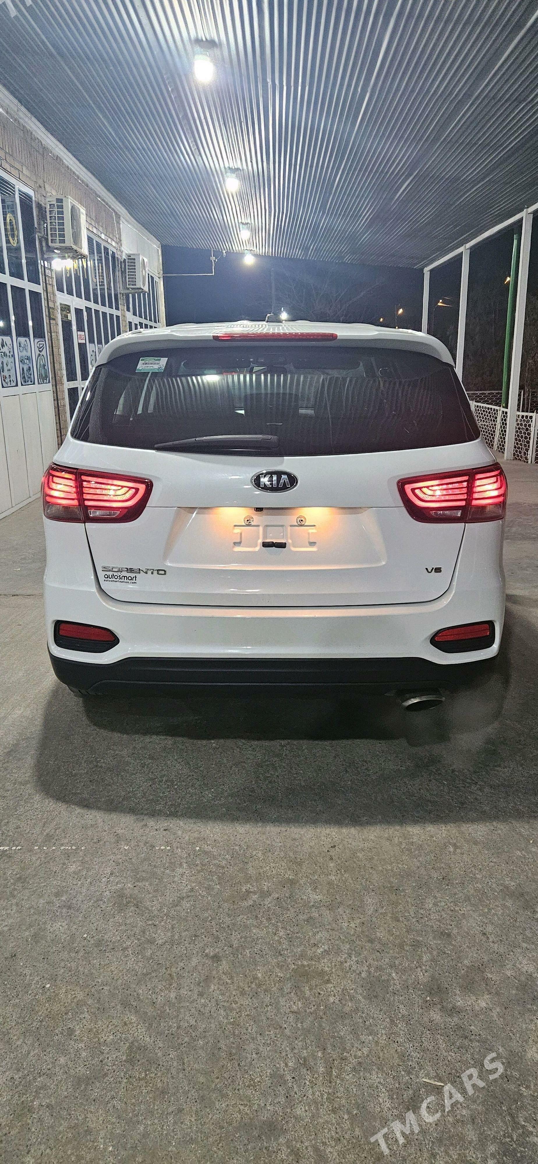 Kia Sorento 2020 - 300 000 TMT - Дашогуз - img 3