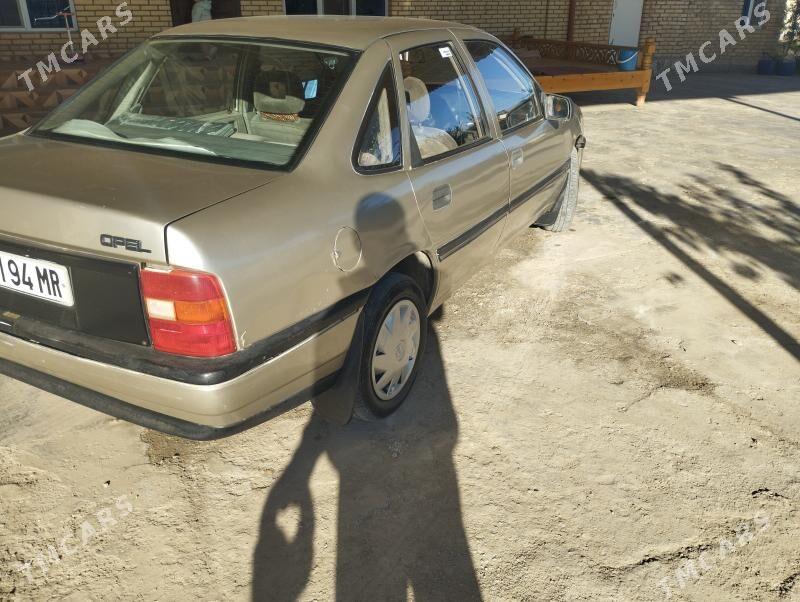 Opel Vectra 1990 - 26 000 TMT - Mary - img 5