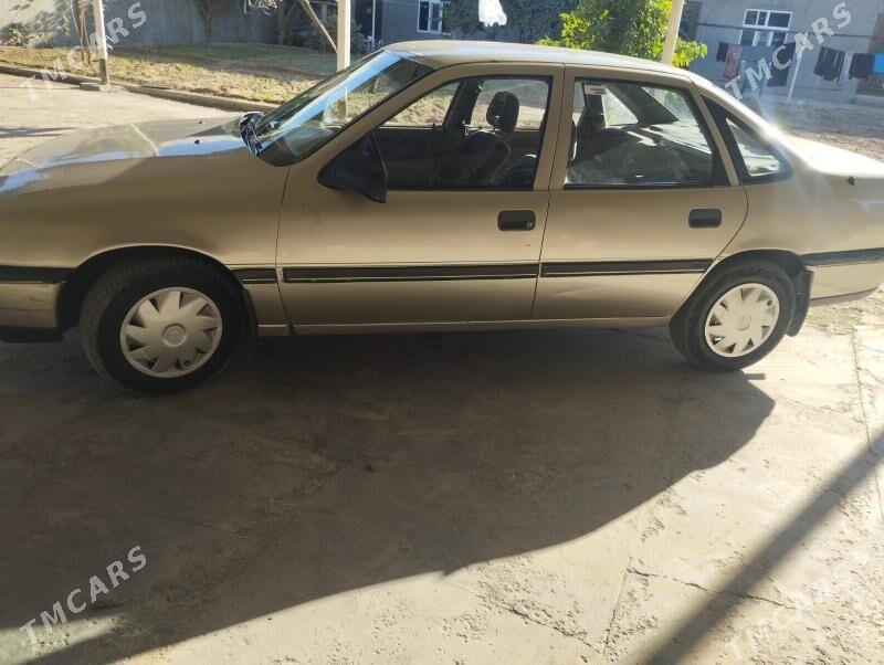 Opel Vectra 1990 - 26 000 TMT - Mary - img 2