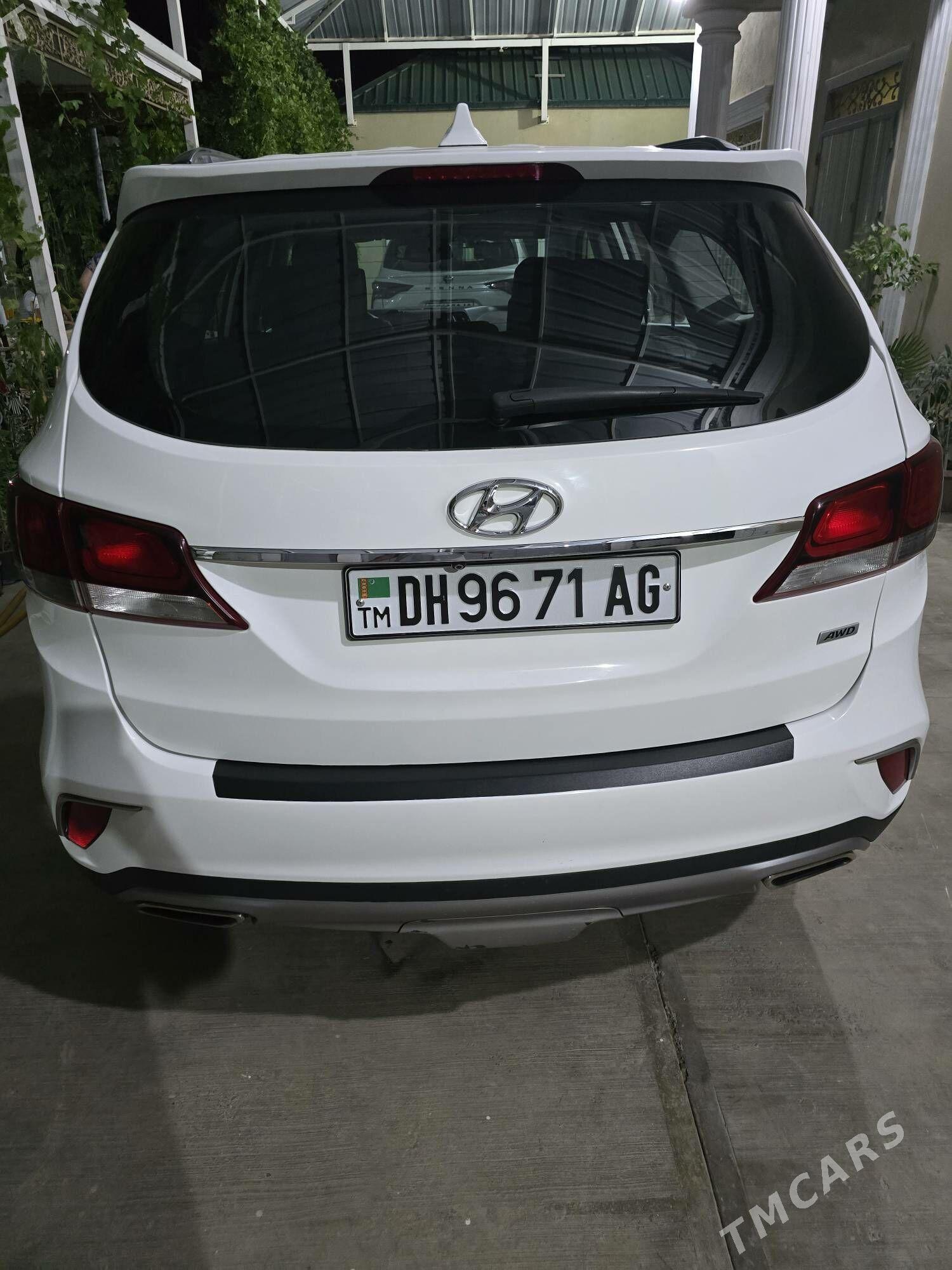 Hyundai Santa Fe 2017 - 300 000 TMT - Aşgabat - img 4