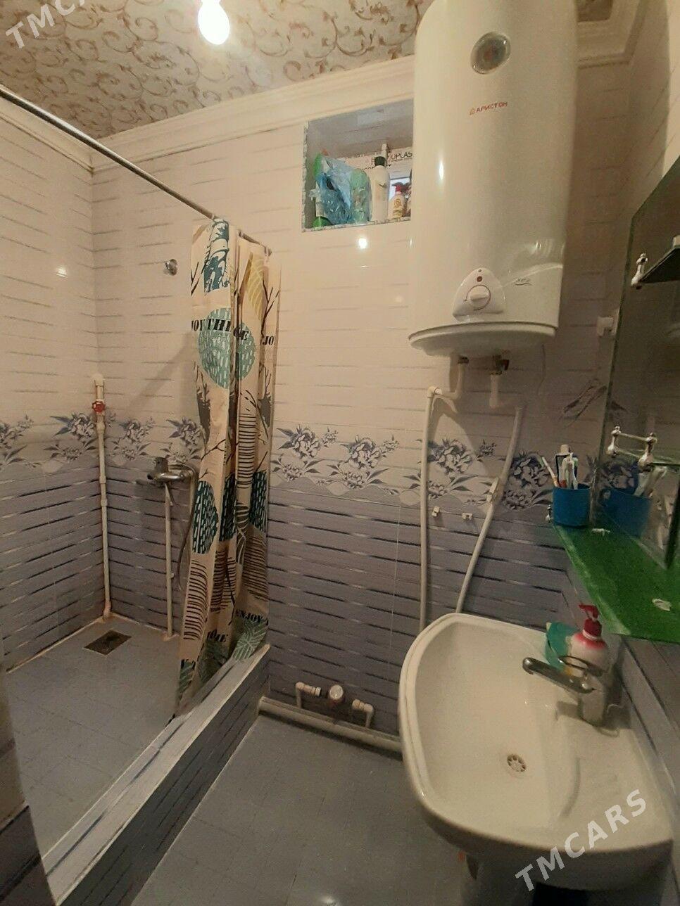 10 мкр, 2ком, 4/4 этаж - 10 mkr - img 4