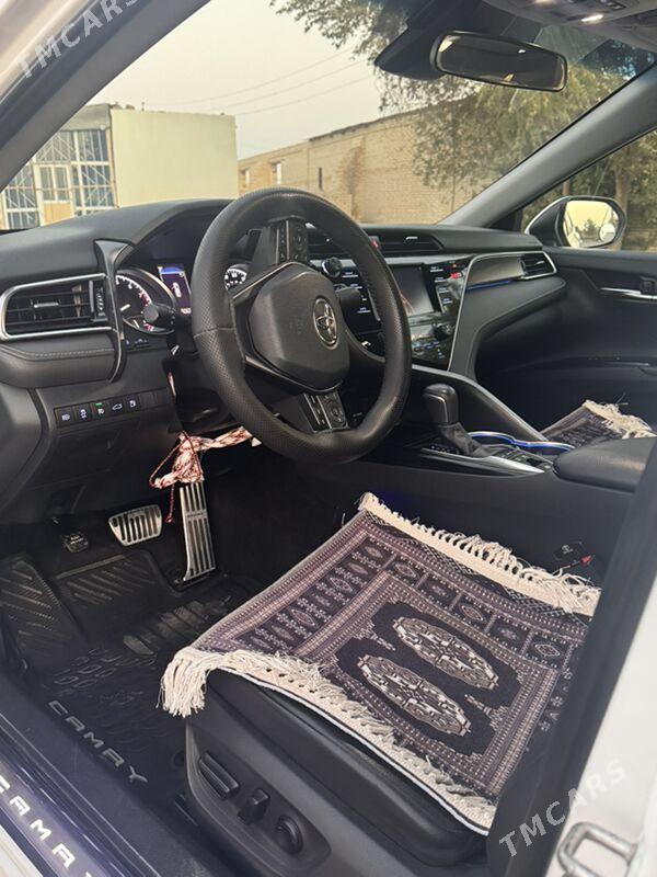 Toyota Camry 2018 - 330 000 TMT - Мары - img 4