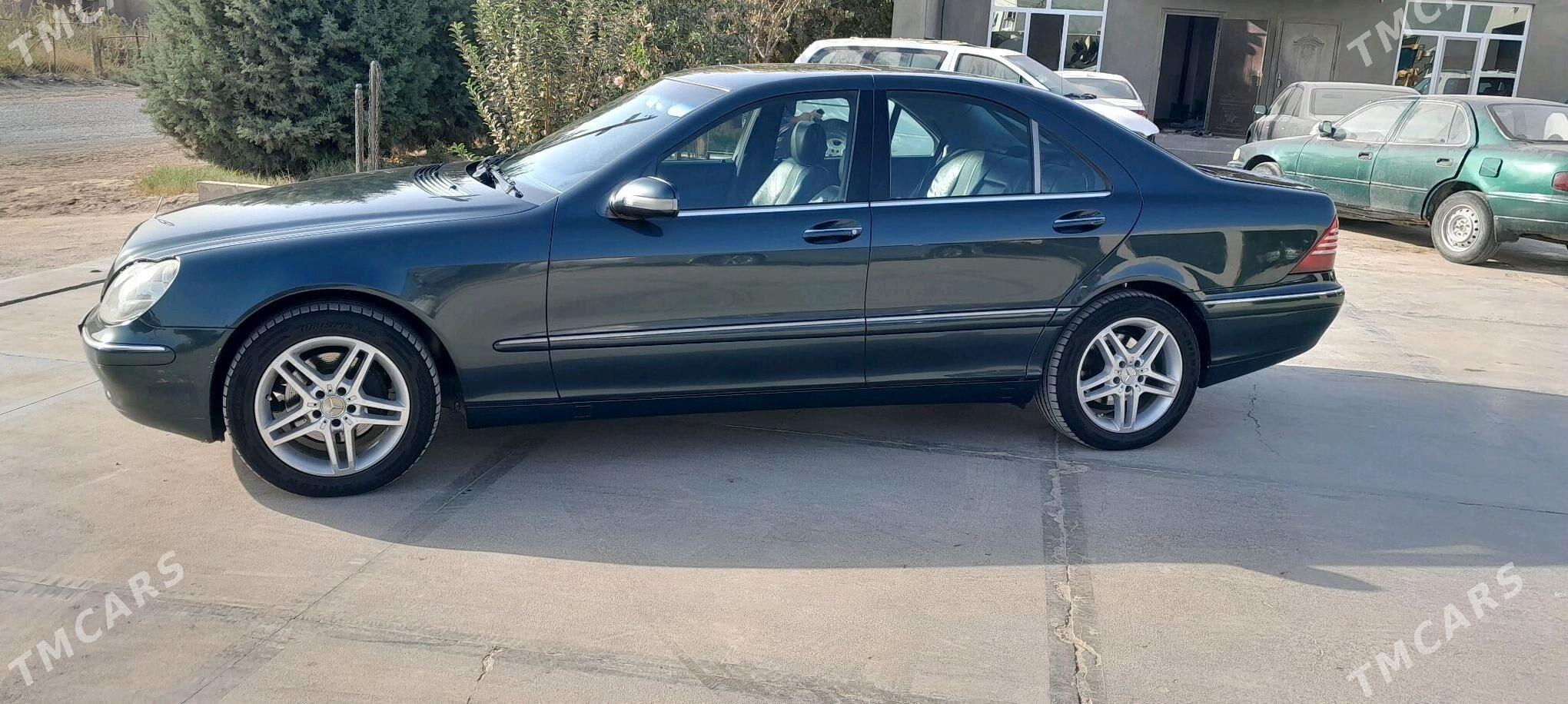 Mercedes-Benz E320 2000 - 159 000 TMT - Мары - img 4