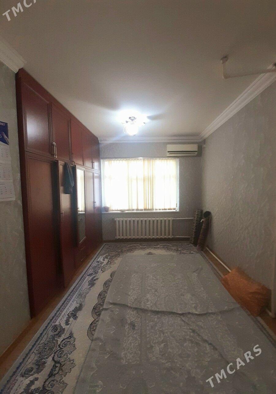 Мир 2, 2ком, 9/1этаж - Parahat 2 - img 2