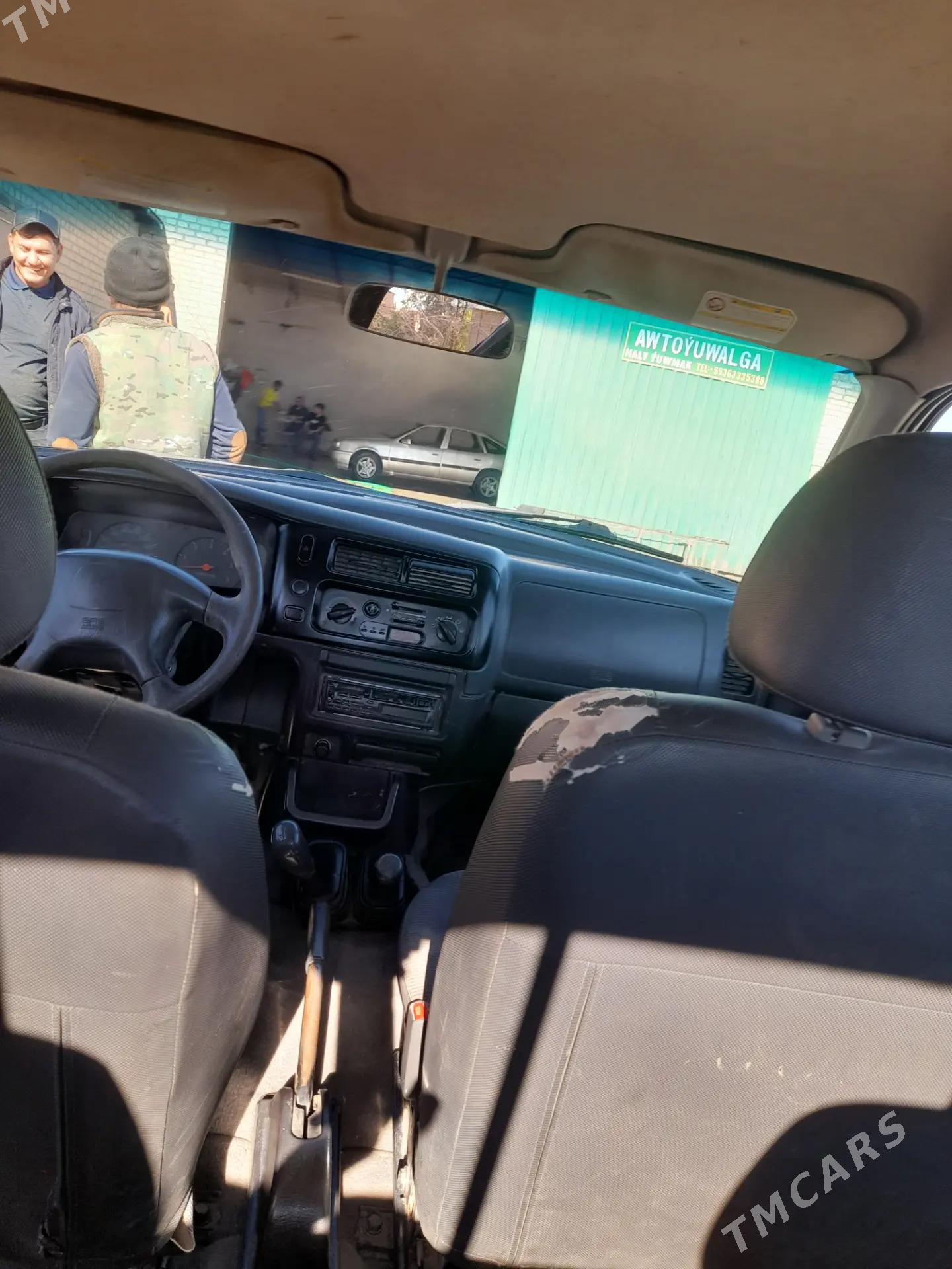 Mitsubishi L200 2004 - 90 000 TMT - Сакар - img 6