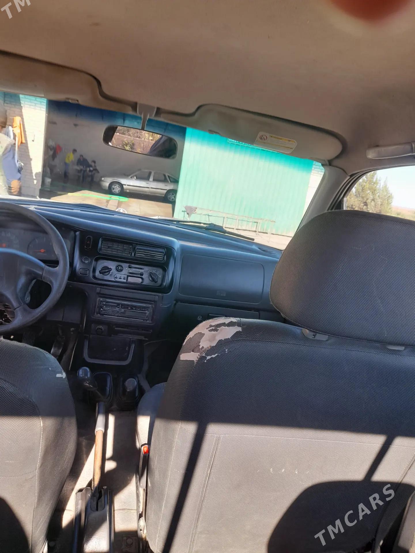 Mitsubishi L200 2004 - 90 000 TMT - Сакар - img 5