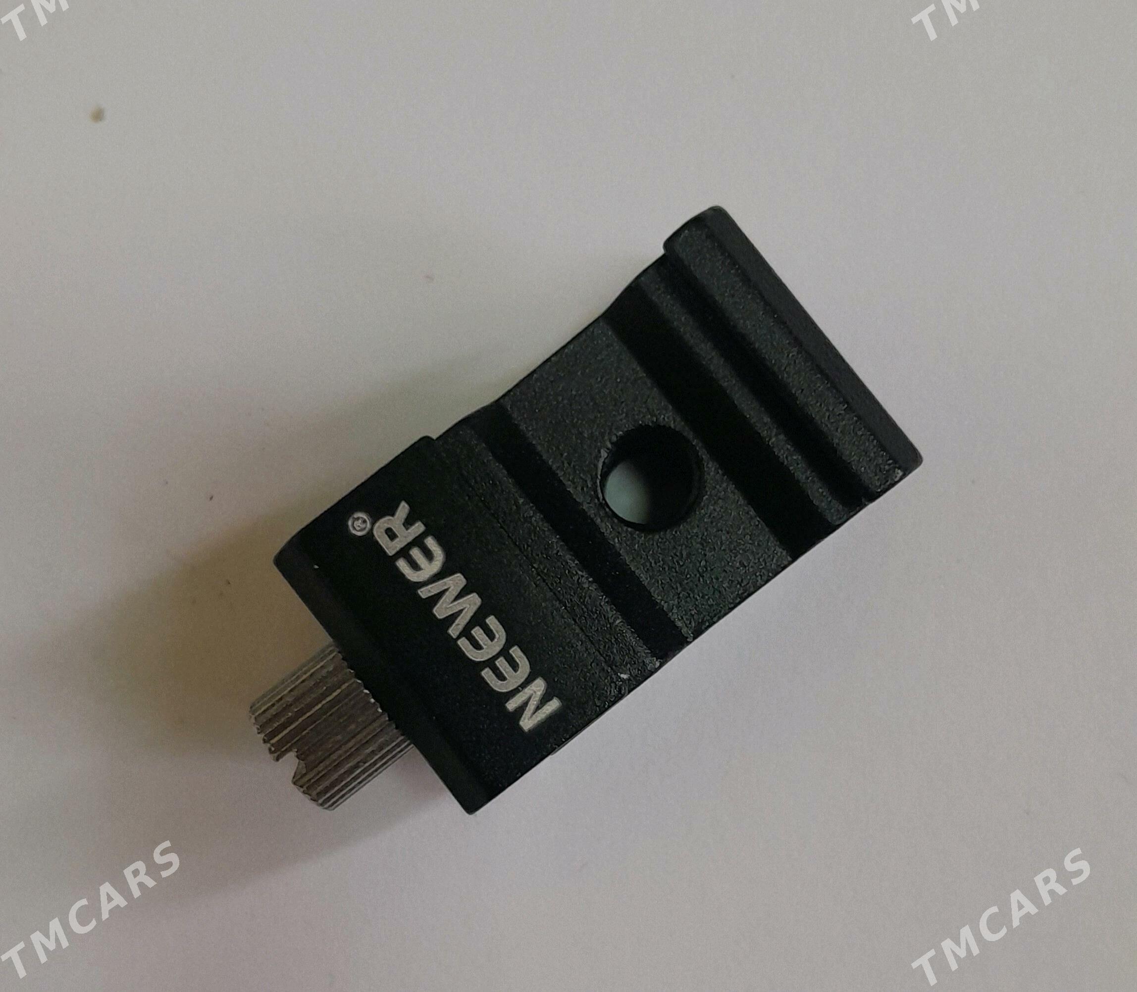 neewer - Moskowskiý köç. (10 ýyl abadançylyk şaýoly) - img 1